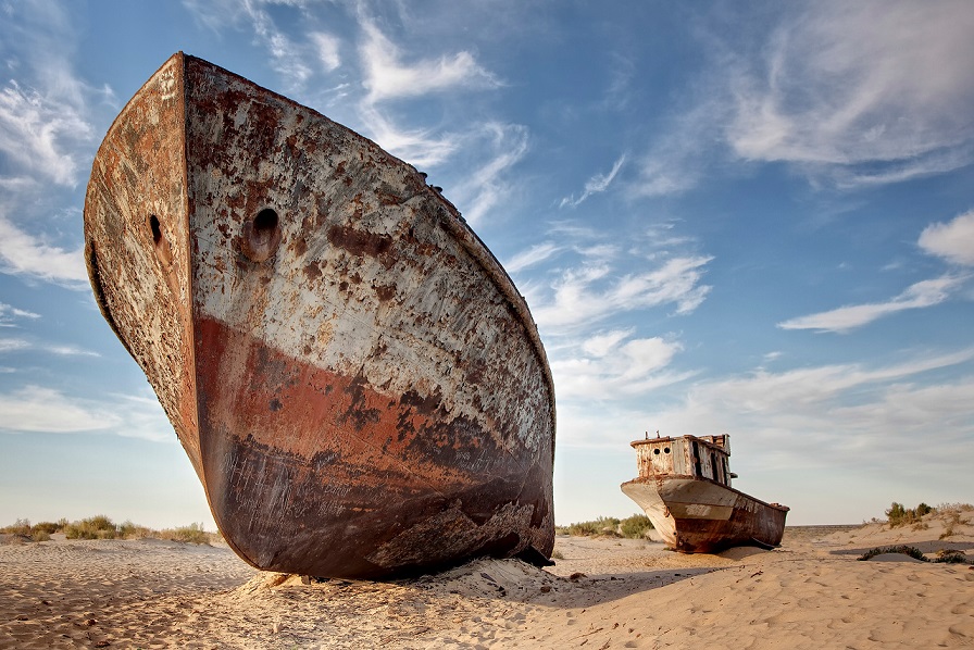 stranded ships at the port of mo?ynoq or muinak, aral sea, karakalpakstan, uzbekistan, asia